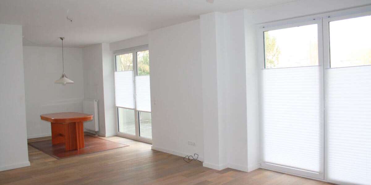 Etagenwohnung Kaiserslautern Betzenberg - 3 Zimmer, 111 m&sup2;, 1.200&euro; | Angebot:27110831