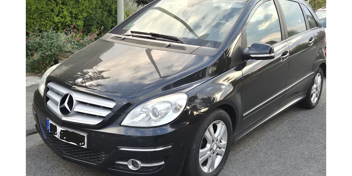 Mercedes-Benz B 200 243.300 km 3.000 &euro; Göllheim 67307