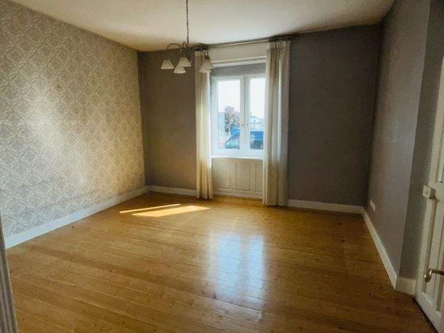 Mehrfamilienhaus, Wohnhaus Kirchheimbolanden - 6 Zimmer, 175 m&sup2;, 275.000&euro; | Angebot:25727114