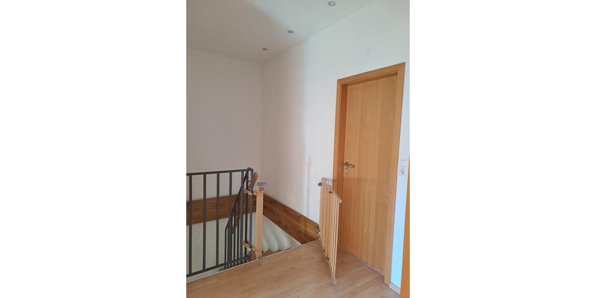 Reihenhaus Kaiserslautern Bahnheim - 4 Zimmer, 110 m&sup2;, 1.580&euro; | Angebot:26512343