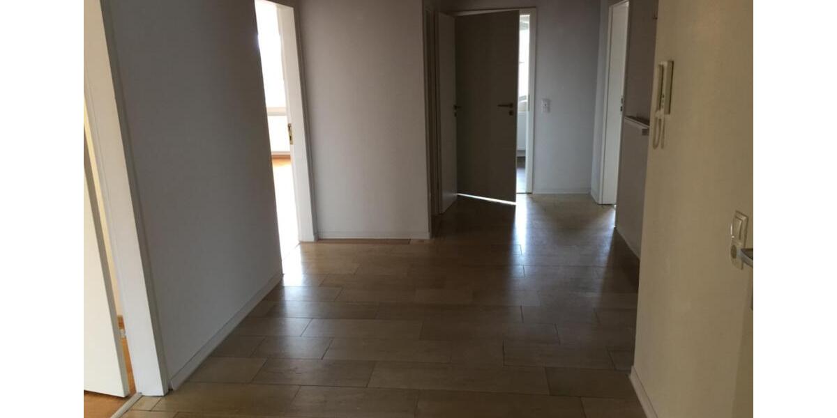 Etagenwohnung Trippstadt - 3 Zimmer, 110 m&sup2;, 950&euro; | Angebot:25017511
