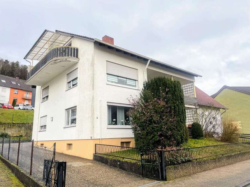Haus zum Kaufen in Rodalben 254.000 € 258 m²