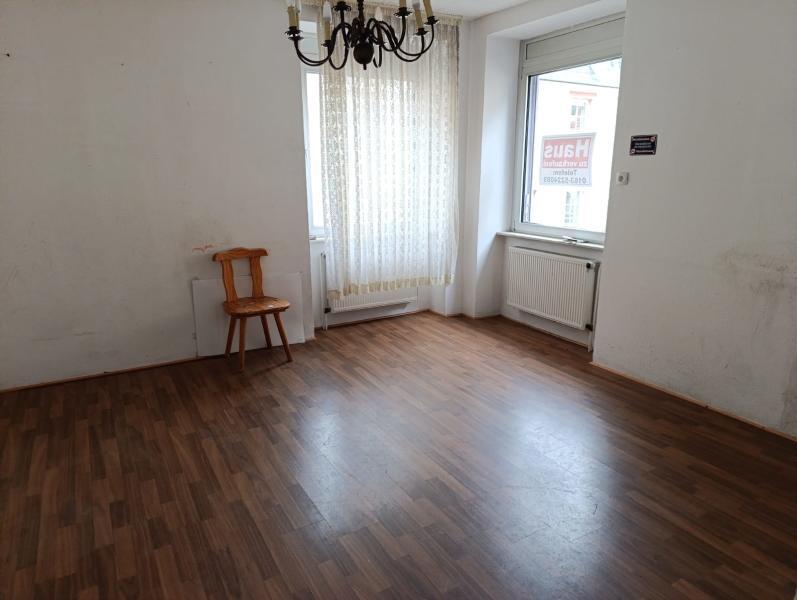 ObjNr:19750 - Helles 3- Familienhaus in Pirmasens 7.5 zimmer