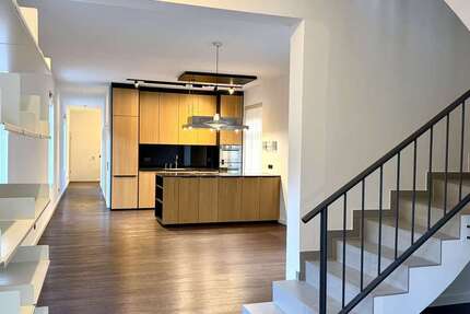 Wohnung Neustadt an der Weinstraße Diedesfeld - 4.5 Zimmer, 174 m&sup2;, 1.400&euro; | Angebot:27107899