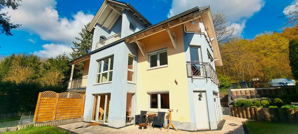 Einfamilienhaus Kaiserslautern Engelshof - 7 Zimmer, 345 m&sup2;, 675.000&euro; | Angebot:26115054