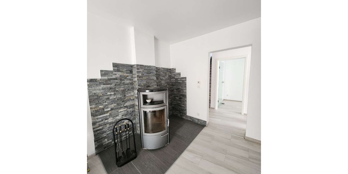 Attraktiv modernisierte Doppelhaushälfte mit hohem Wohnkomfort in Katzenbach - Doppelhaushälfte Hütschenhausen Katzenbach | Angebot:27116583