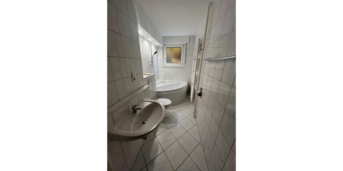 Frisch renovierte 3-Zimmer-EG-Wohnung mit Terrasse provisionsfrei 3 zimmer