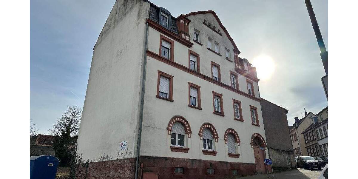 Etagenwohnung Pirmasens Erlenbrunn - 4 Zimmer, 110 m&sup2;, 230.000&euro; | Angebot:25706018