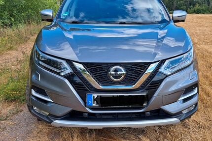 Nissan Qashqai 72.000 km 18.400 &euro; Mackenbach 67686