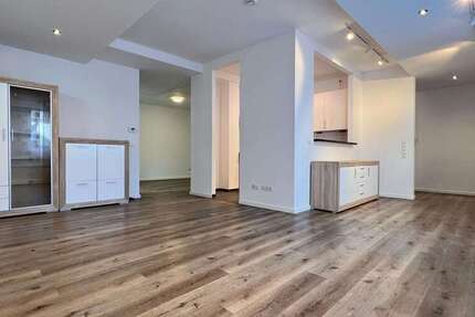 Wohnung Kaiserslautern Betzenberg - 2 Zimmer, 63 m&sup2;, 560&euro; | Angebot:25611512