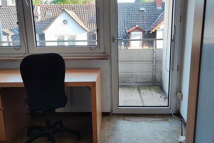 1 Zimmer voll möbliertes Appartement, 19 qm im 2. OG mit, in Toplage in Kaiserslautern zu vermieten. 1 zimmer