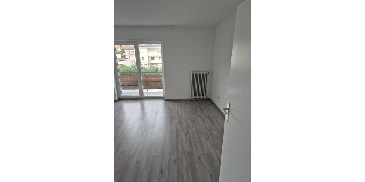 Geräumige 3 Zimmer Wohnung im 1. OG 3 zimmer