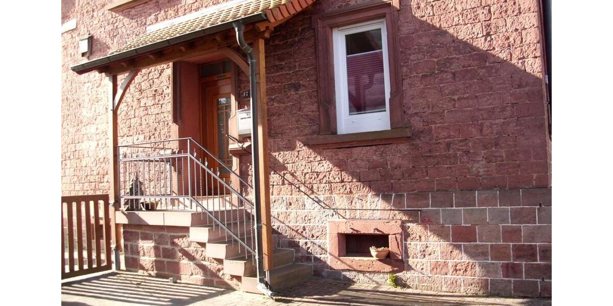 Etagenwohnung Steinwenden - 3 Zimmer, 126 m&sup2;, 1.300&euro; | Angebot:24582204