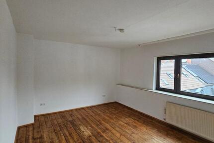 Frisch renoviertes Zimmer in WG-Altbauwohnung im Herzen von Kl 1 zimmer