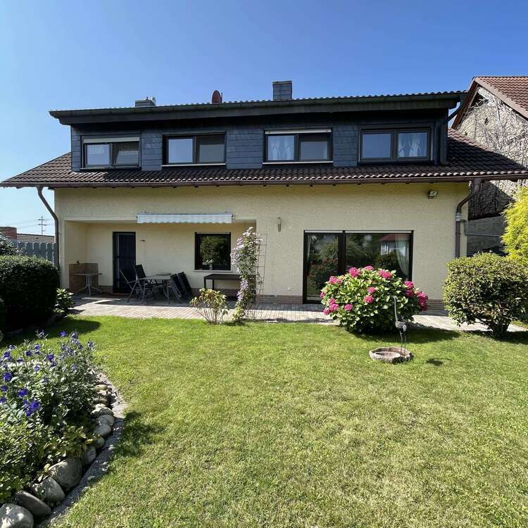 Haus zum Mieten in Mehlbach 1.700 € 200 m²