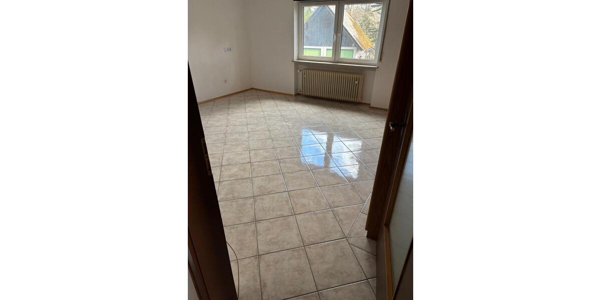 Erdgeschoßwohnung Mehlbach - 4 Zimmer, 161 m&sup2;, 1.300&euro; | Angebot:26300464