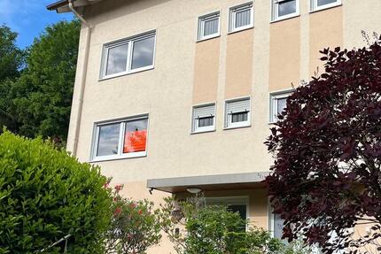 Haus Pirmasens - 6 Zimmer, 180 m&sup2;, 210.000&euro; | Angebot:26565952