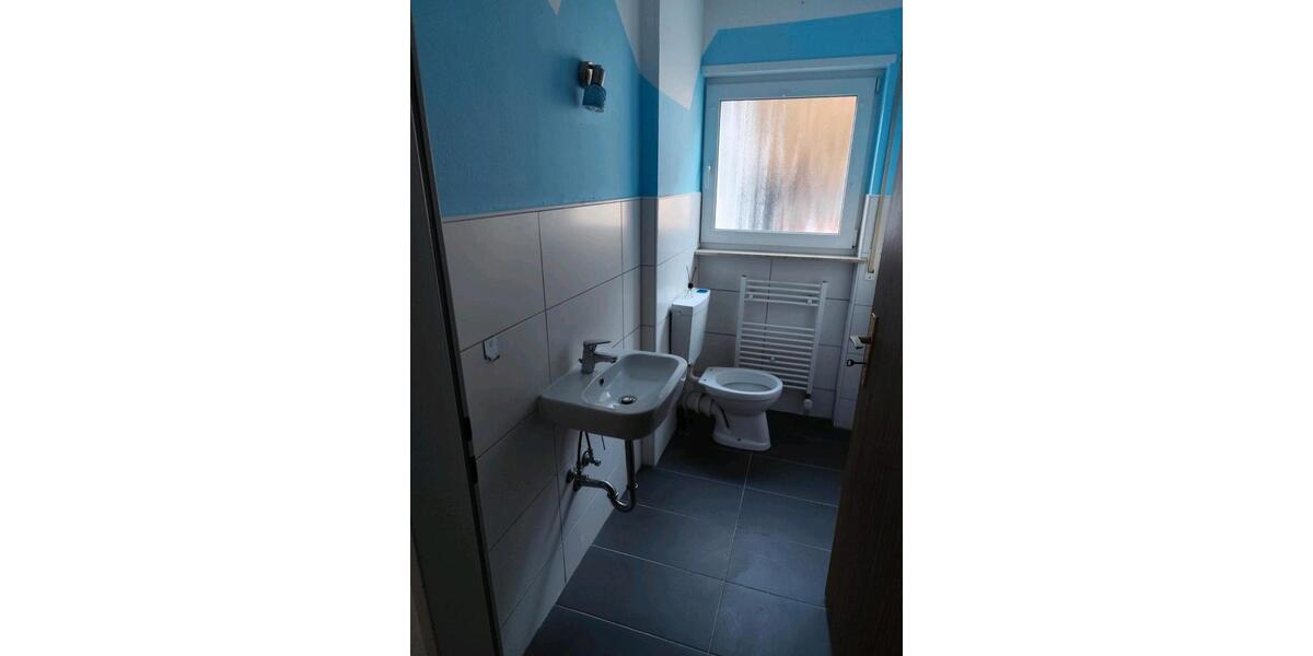 Etagenwohnung Hinterweidenthal - 1 Zimmer, 120 m&sup2;, 1.100&euro; | Angebot:27597087