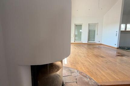 Haus Pirmasens Niedersimten - 5 Zimmer, 260 m&sup2;, 2.400&euro; | Angebot:26164032
