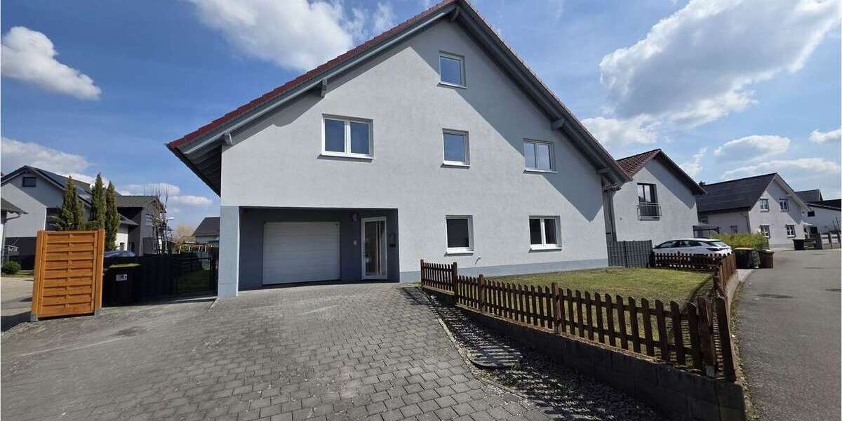Einfamilienhaus Kaiserslautern / Siegelbach Siegelbach - 6 Zimmer, 330 m&sup2;, 2.950&euro; | Angebot:26368227