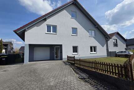 Haus Kaiserslautern / Siegelbach Siegelbach - 6 Zimmer, 330 m&sup2;, 2.950&euro; | Angebot:26368227