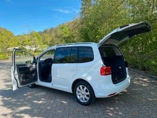 VW Touran 165.600 km 10.950 &euro; WALDFISCHBACH-BURGALBEN 67714
