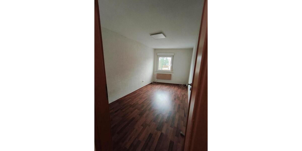 Terrassenwohnung Kaiserslautern Einsiedlerhof - 1 Zimmer, 90 m&sup2;, 800&euro; | Angebot:26320346