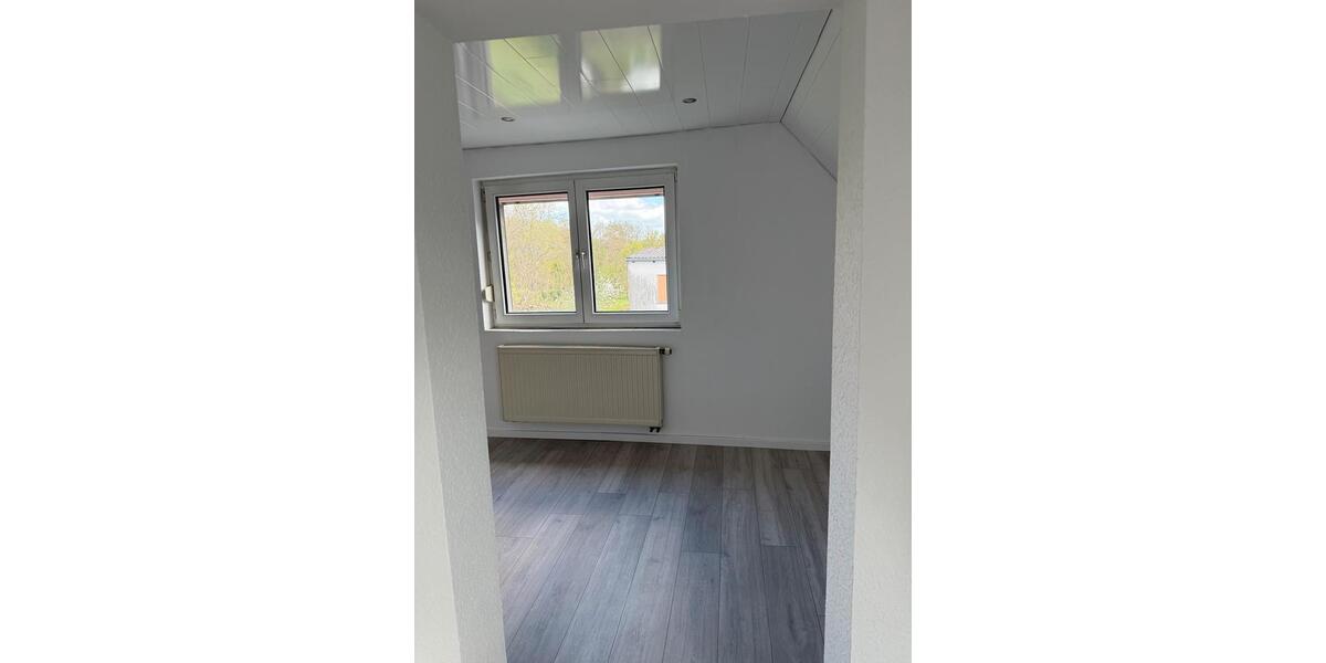 Doppelhaushälfte Rodenbach - 4.5 Zimmer, 110 m&sup2;, 1.280&euro; | Angebot:26234853