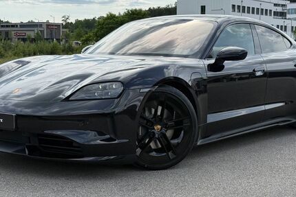 Porsche Taycan 9.900 km 125.690 &euro; Kaiserslautern 67657