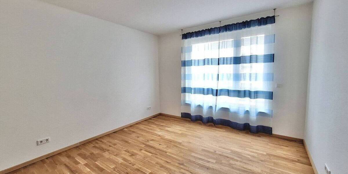 Etagenwohnung Kaiserslautern Innenstadt - 2 Zimmer, 67 m&sup2;, 850&euro; | Angebot:25939263