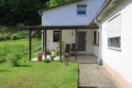 Handwerkerobjekt mit großzügigem Grundstück 8 zimmer