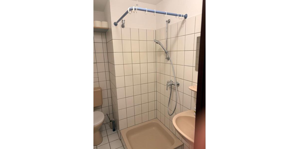 Dachgeschoßwohnung Kaiserslautern Betzenberg - 1 Zimmer, 27 m&sup2;, 75.000&euro; | Angebot:26676391