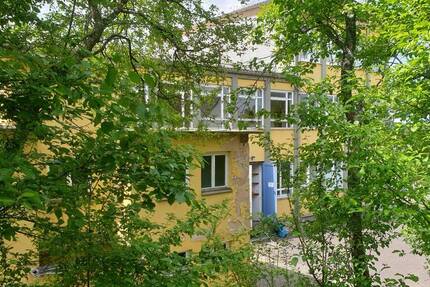 Büroräume in ehemaligem freistehenden Fabrikgebäude zu vermieten zimmer