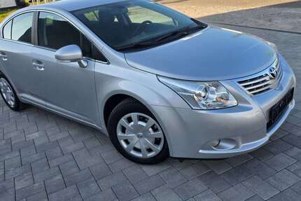 Toyota Avensis 142.240 km 7.400 &euro; Ramstein-Miesenbach 66877