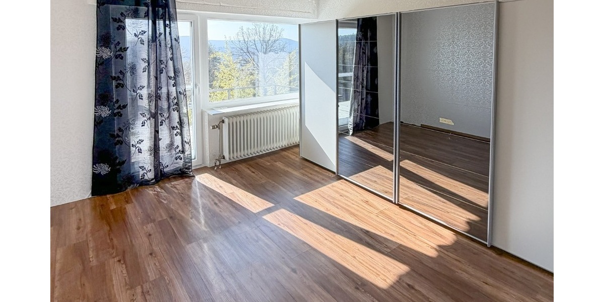 Doppelhaushälfte mit Flair - Ruhig. Modern. Familienfreundlich - Doppelhaushälfte Eisenberg/ Steinborn Steinborn | Angebot:26069126