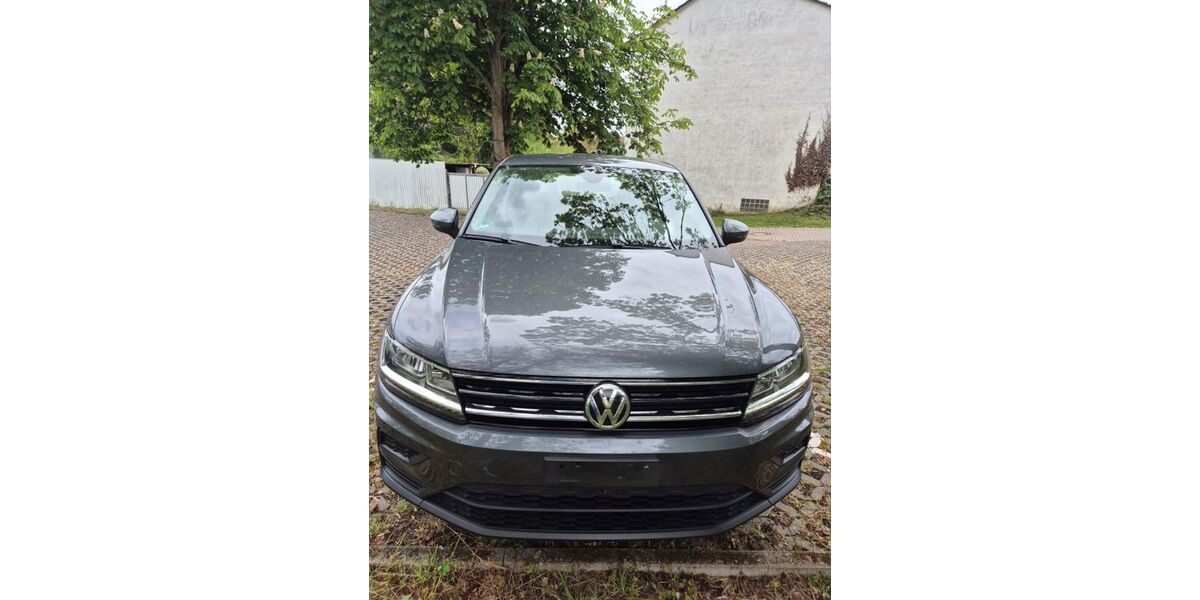 VW Tiguan 51.000 km 22.500 &euro; Steinwenden 66879