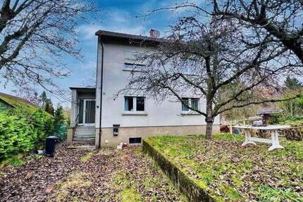 Miesenbach - Renovierungsbedürftiges Einfamilienhaus mit großem Grundstück 5 zimmer