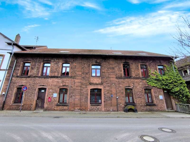 Büro in Lambrecht 398.000 € 618.35 m²