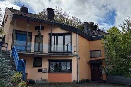 Haus Winnweiler - 6 Zimmer, 245 m&sup2;, 375.000&euro; | Angebot:27446757