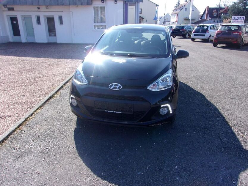 i10