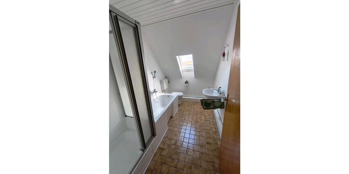 Dachgeschoßwohnung Gerbach - 3.5 Zimmer, 70 m&sup2;, 730&euro; | Angebot:26562643
