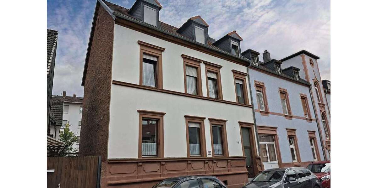 Haus zum Kaufen in Kaiserslautern 374.000 € 297.28 m² 20 zimmer
