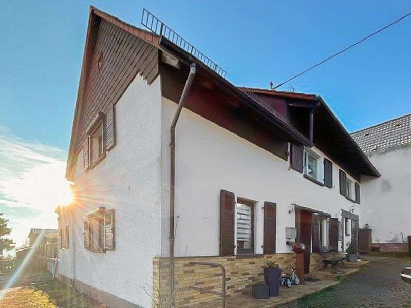 Haus zum Kaufen in Föckelberg 189.000 € 156 m²