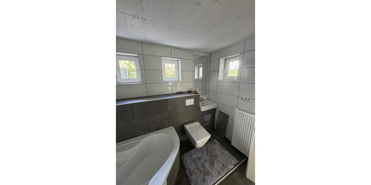 Etagenwohnung Pirmasens Erlenbrunn - 3 Zimmer, 125 m&sup2;, 189.000&euro; | Angebot:26584626