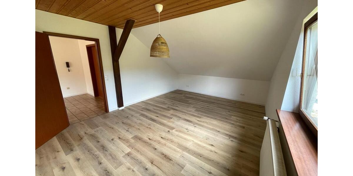 Dachgeschoßwohnung Gries - 4 Zimmer, 84 m&sup2;, 880&euro; | Angebot:26320361