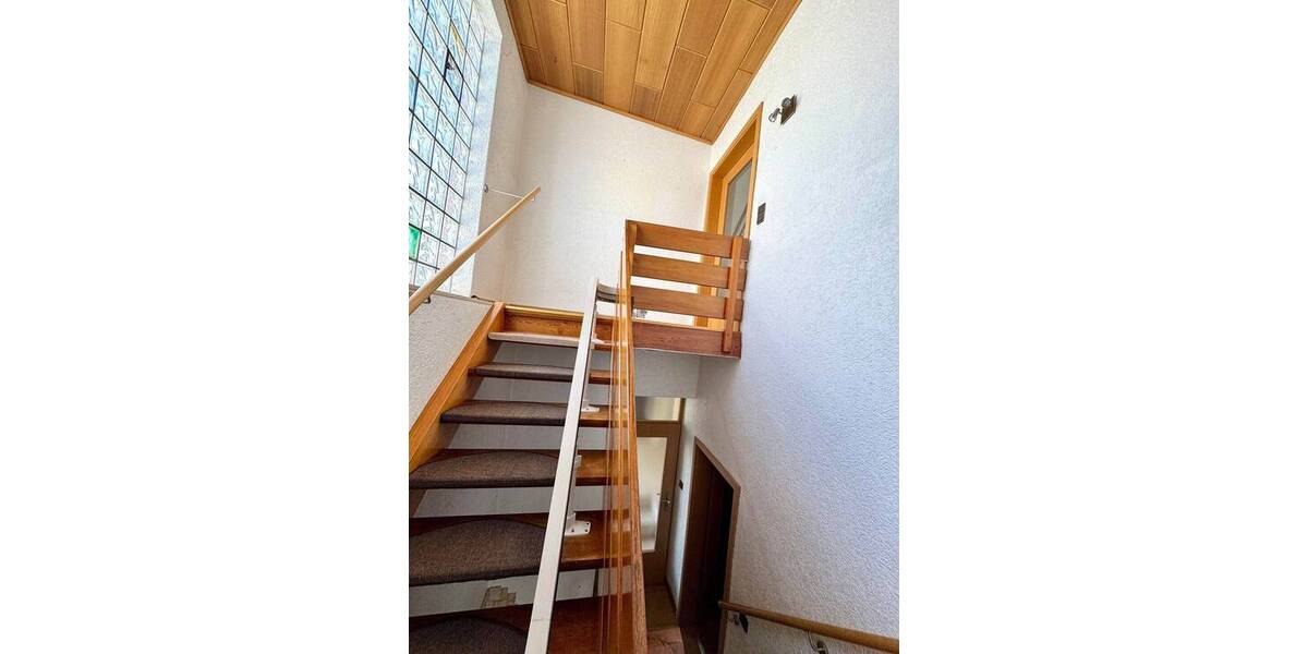 Einfamilienhaus Kaiserslautern Erfenbach - 6 Zimmer, 157 m&sup2;, 275.000&euro; | Angebot:26834586