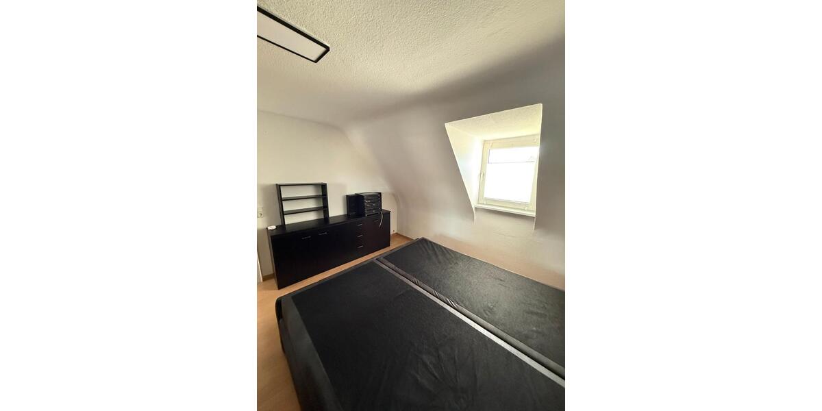 Dachgeschoßwohnung Rockenhausen - 2 Zimmer, 54 m&sup2;, 450&euro; | Angebot:26322627