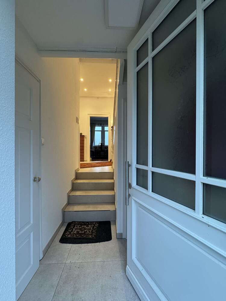Haus zum Mieten in Neustadt an der Weinstraße 1.500 € 140 m²