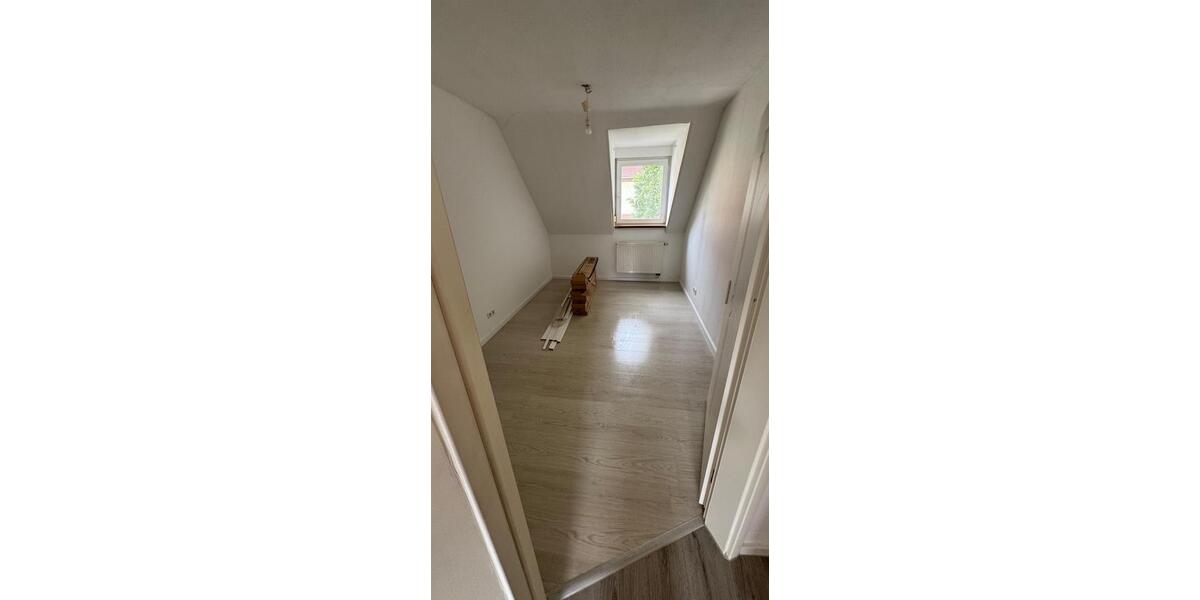 Etagenwohnung Kaiserslautern Betzenberg - 5 Zimmer, 62 m&sup2;, 770&euro; | Angebot:26585095