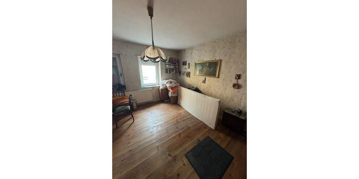 Einfamilienhaus Kaiserslautern Morlautern - 7 Zimmer, 180 m&sup2;, 349.000&euro; | Angebot:25775819